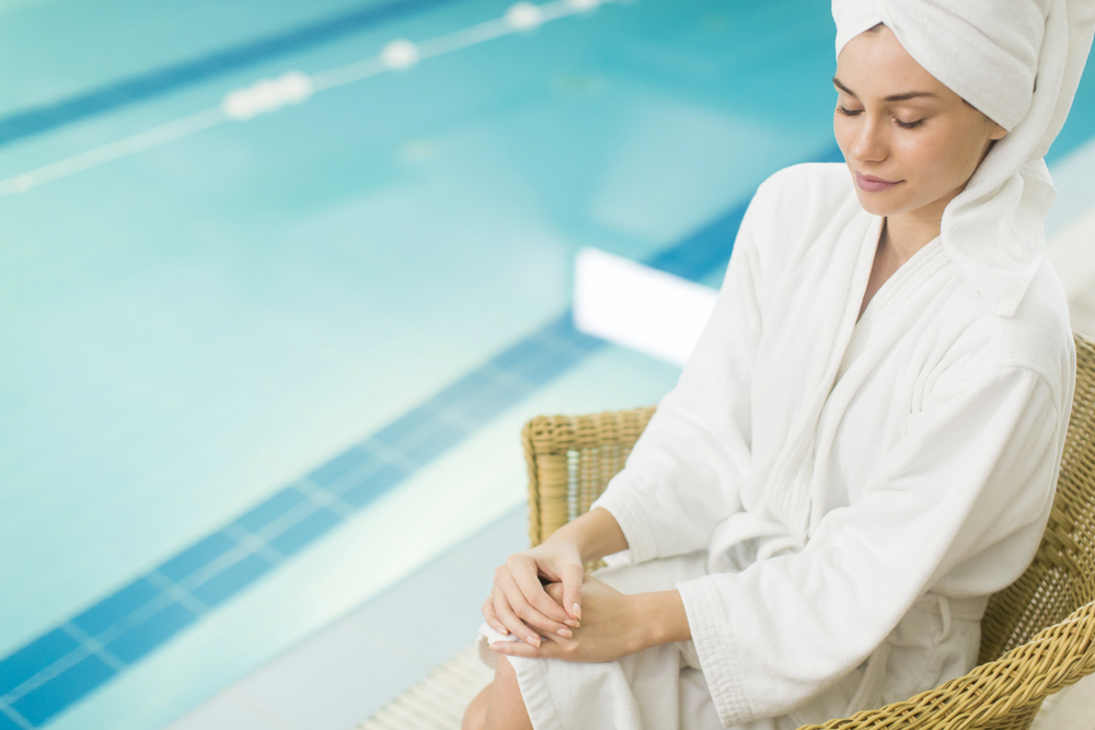 W jaki sposób efektywnie zregenerować organizm w ośrodku wellness i basenie? Poradnik dla miłośników pragnących całkowitego odpoczynku